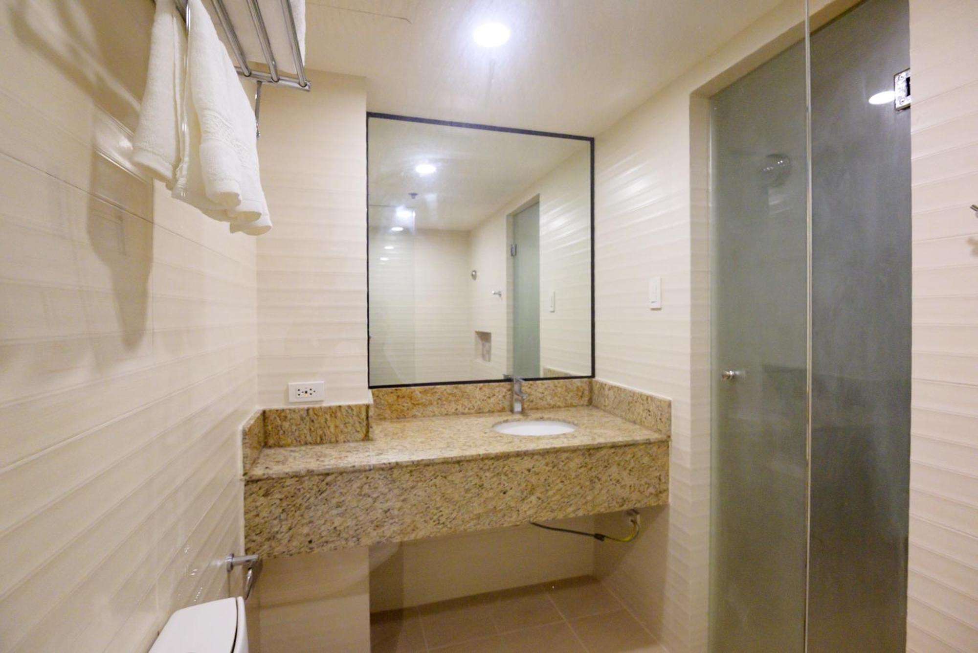 Surestay Plus By Best Western Cebu City Exterior photo